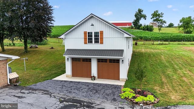 475 S COCALICO RD, Denver, PA 17517