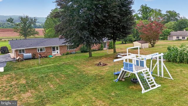 475 S COCALICO RD, Denver, PA 17517