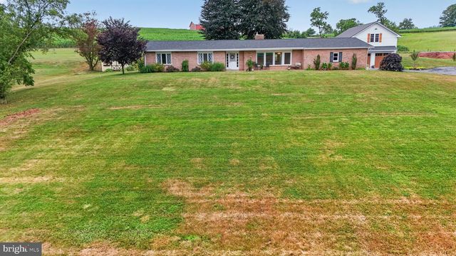 475 S COCALICO RD, Denver, PA 17517