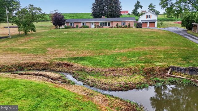 475 S COCALICO RD, Denver, PA 17517