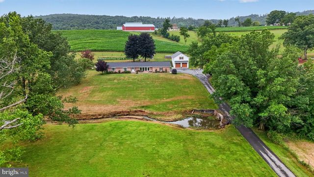 475 S COCALICO RD, Denver, PA 17517