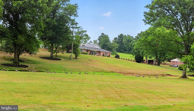 475 S COCALICO RD, Denver, PA 17517