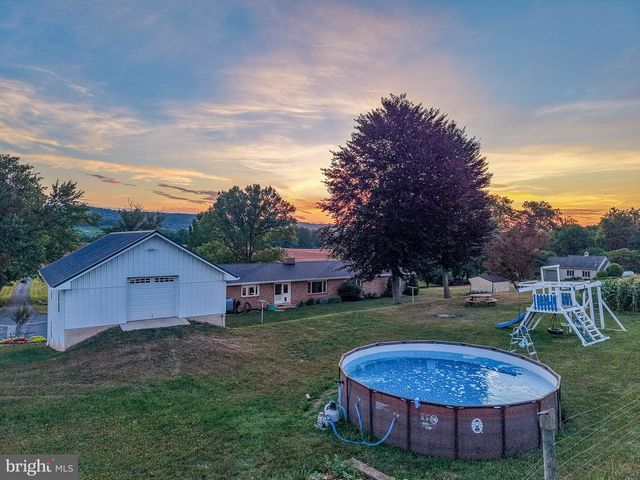 475 S COCALICO RD, Denver, PA 17517
