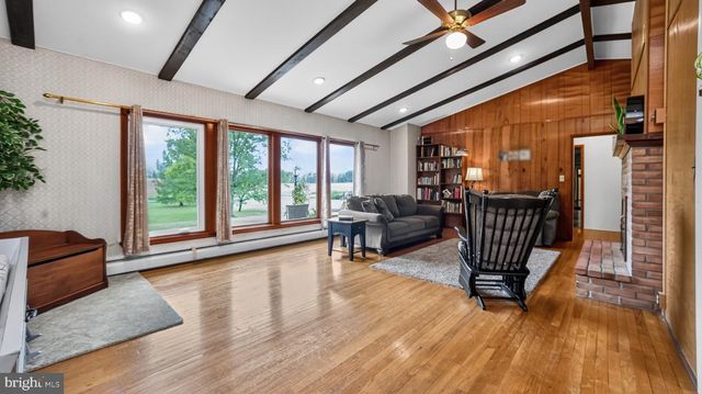 475 S COCALICO RD, Denver, PA 17517