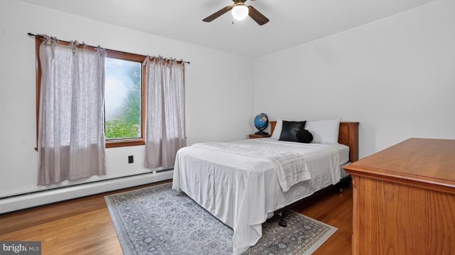 475 S COCALICO RD, Denver, PA 17517