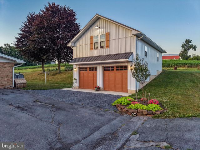 475 S COCALICO RD, Denver, PA 17517