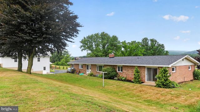 475 S COCALICO RD, Denver, PA 17517