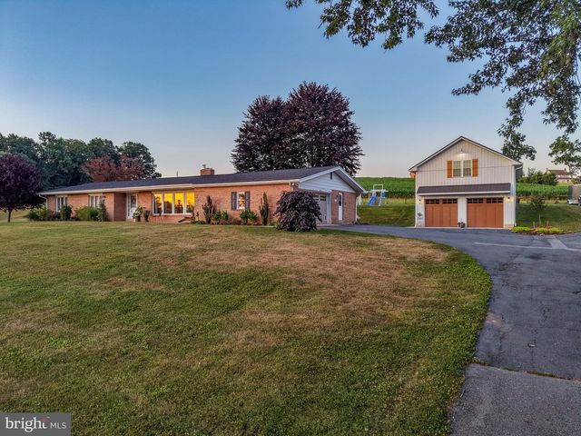 475 S COCALICO RD, Denver, PA 17517