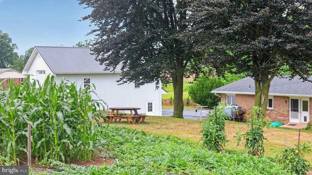 475 S COCALICO RD, Denver, PA 17517