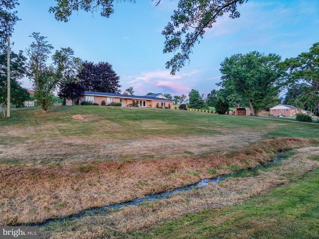475 S COCALICO RD, Denver, PA 17517