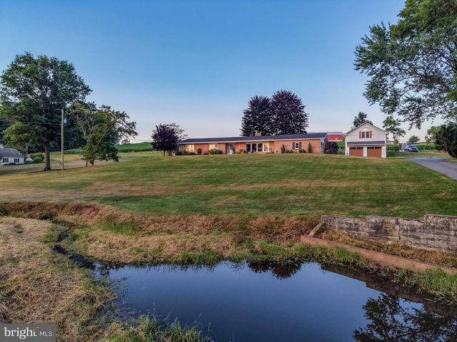 475 S COCALICO RD, Denver, PA 17517