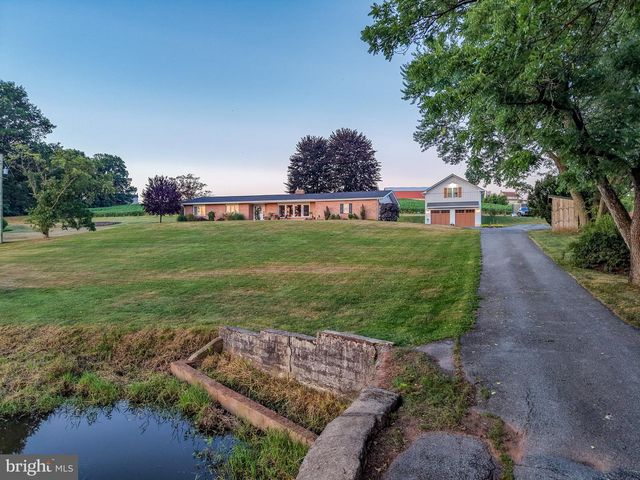 475 S COCALICO RD, Denver, PA 17517