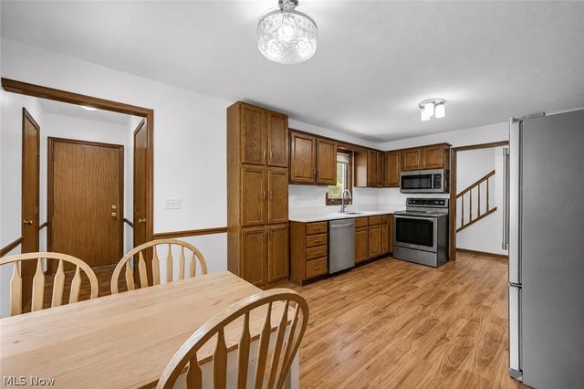 319 Greenwood Court, Elyria, OH 44035