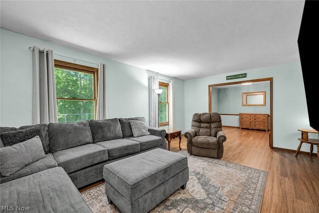 319 Greenwood Court, Elyria, OH 44035