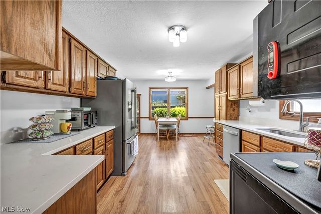 319 Greenwood Court, Elyria, OH 44035