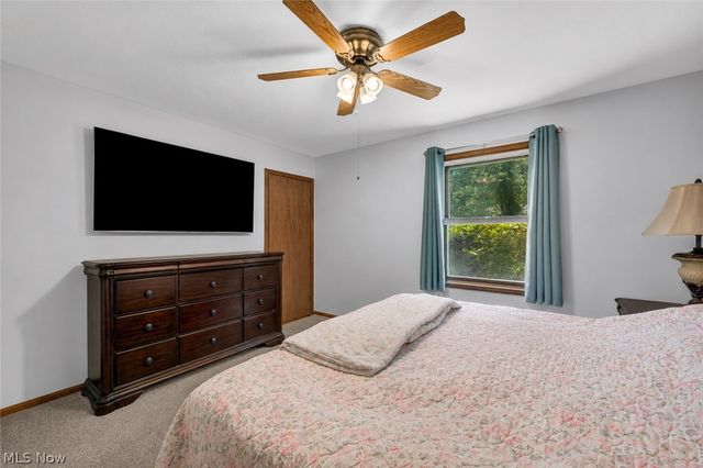 319 Greenwood Court, Elyria, OH 44035