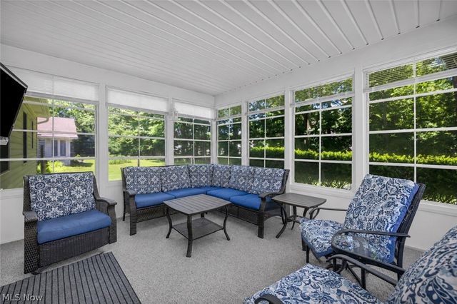 319 Greenwood Court, Elyria, OH 44035