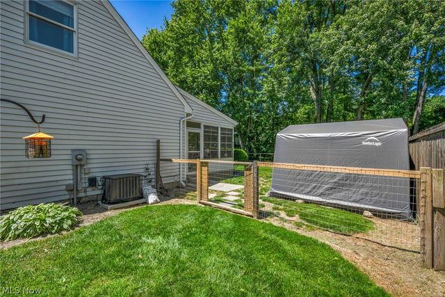 319 Greenwood Court, Elyria, OH 44035