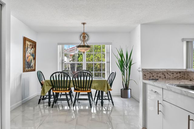 10334 SW 164th Place, Miami, FL 33196