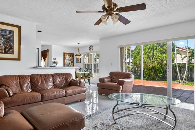 10334 SW 164th Place, Miami, FL 33196