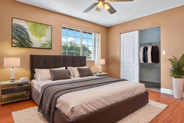10334 SW 164th Place, Miami, FL 33196