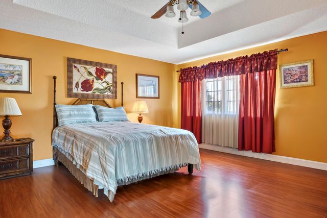 10334 SW 164th Place, Miami, FL 33196
