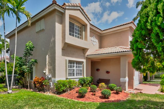 10334 SW 164th Place, Miami, FL 33196