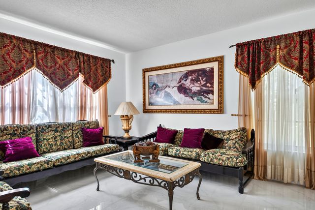 10334 SW 164th Place, Miami, FL 33196
