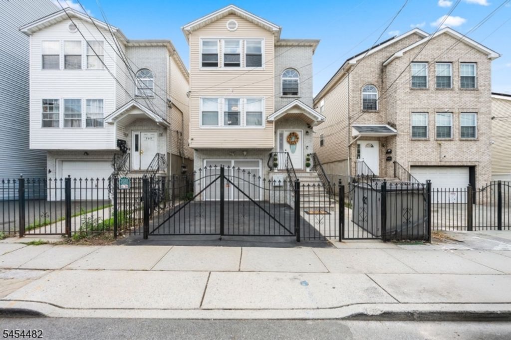 725 S 19Th St, Newark City, NJ 07103 — exterior