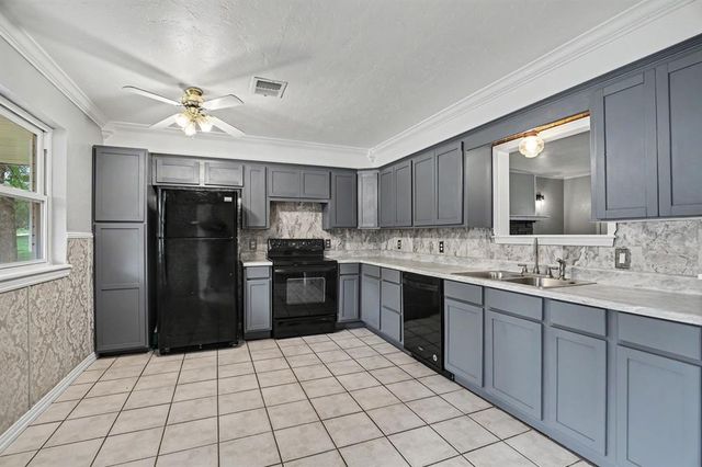 16029 SE 28th Street, Choctaw, OK 73020