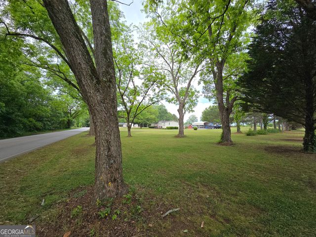 395 E Milner Road, Zebulon, GA 30295