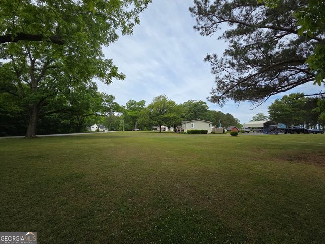 395 E Milner Road, Zebulon, GA 30295