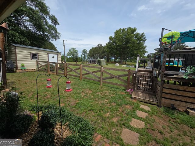 395 E Milner Road, Zebulon, GA 30295