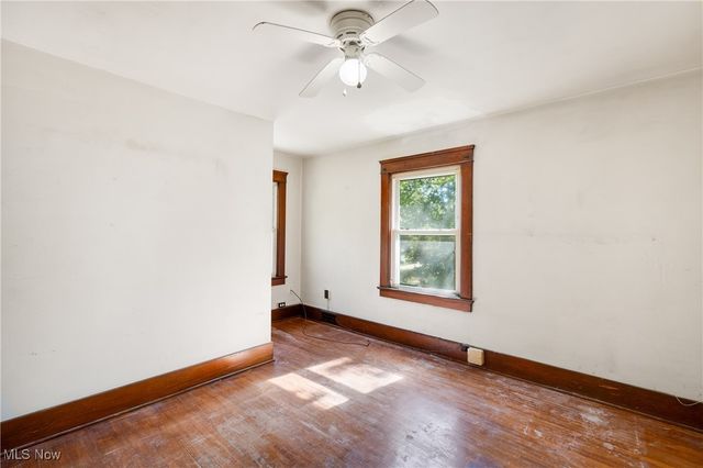 710 Woodbine Avenue SE, Warren, OH 44483