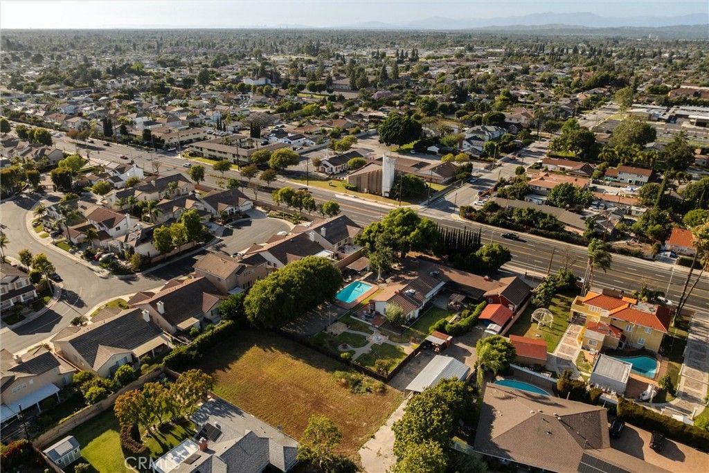 Image 11 of property listing at 11252 Chapman Avenue, Garden Grove, CA 92840