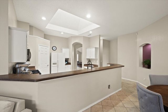 6408 St Leonard Drive, Arlington, TX 76001