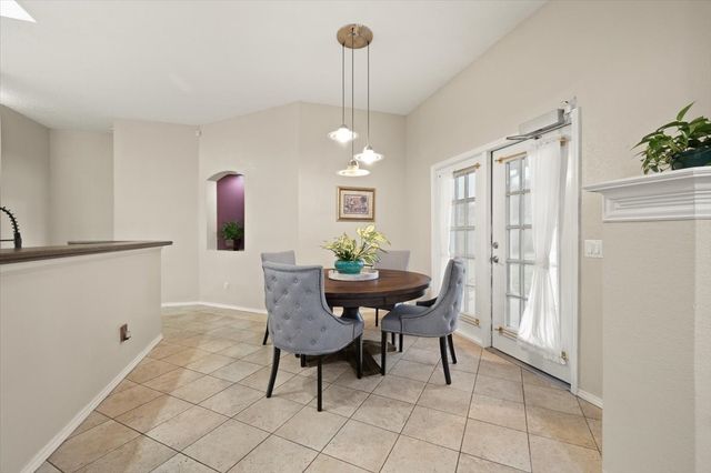 6408 St Leonard Drive, Arlington, TX 76001