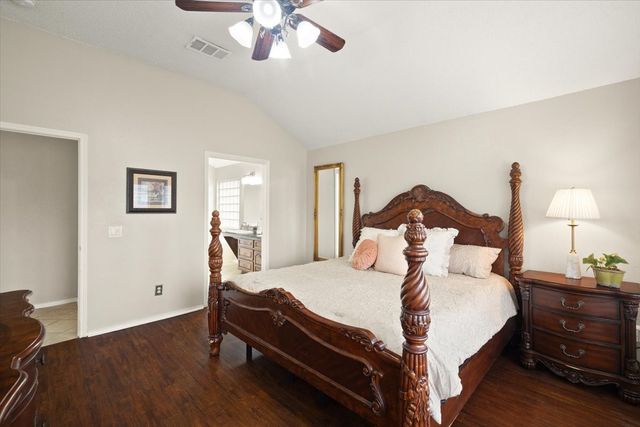 6408 St Leonard Drive, Arlington, TX 76001