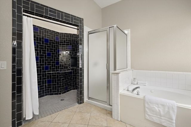 6408 St Leonard Drive, Arlington, TX 76001