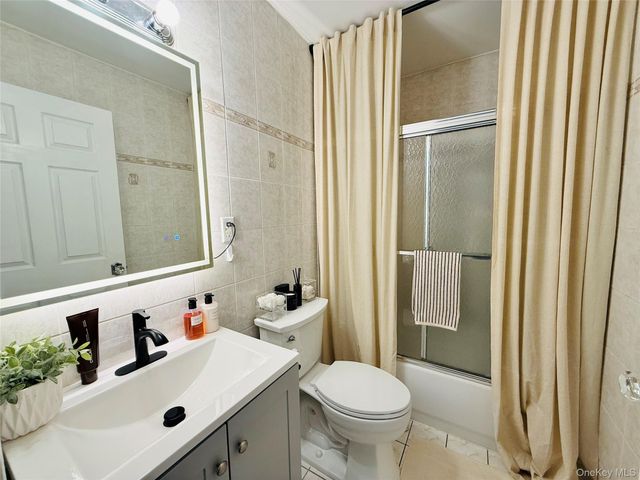 3227 Philip Avenue, Bronx, NY 10465