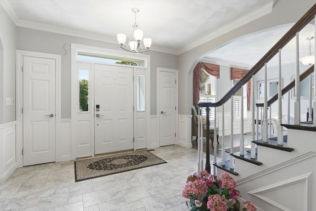 35 Harmony Ln, Methuen, MA 01844
