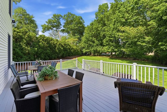 35 Harmony Ln, Methuen, MA 01844