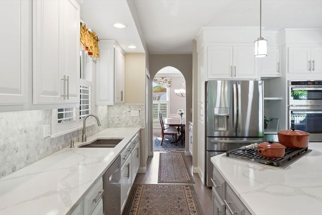 35 Harmony Ln, Methuen, MA 01844