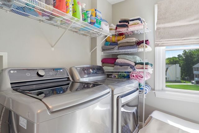 35 Harmony Ln, Methuen, MA 01844