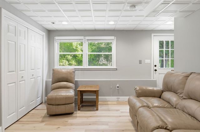 35 Harmony Ln, Methuen, MA 01844
