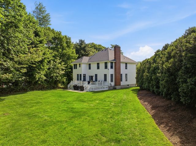 35 Harmony Ln, Methuen, MA 01844