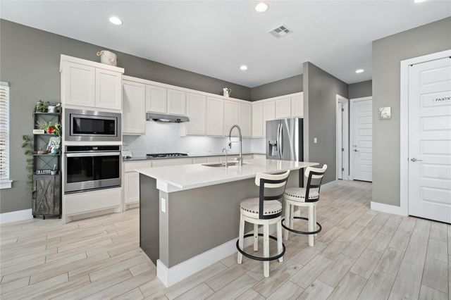 216 Ancient Oak WAY, San Marcos, TX 78666