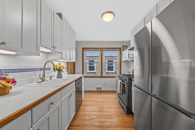 2022 N 81st STREET, Wauwatosa, WI 53213