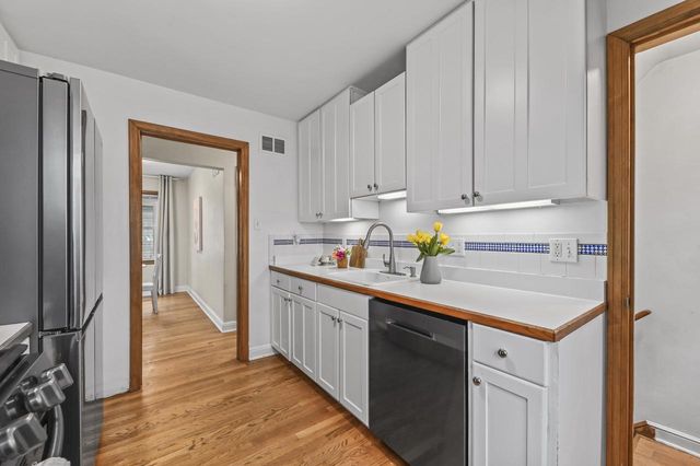 2022 N 81st STREET, Wauwatosa, WI 53213