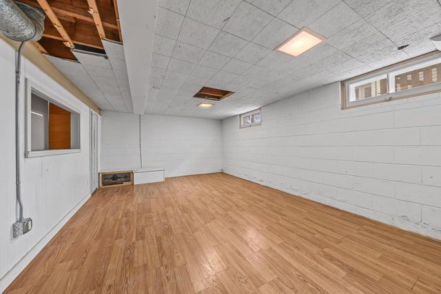 2022 N 81st STREET, Wauwatosa, WI 53213